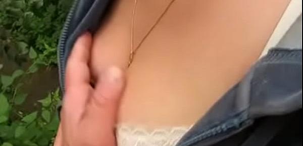  Indian girl boob pressed by boyfriend.